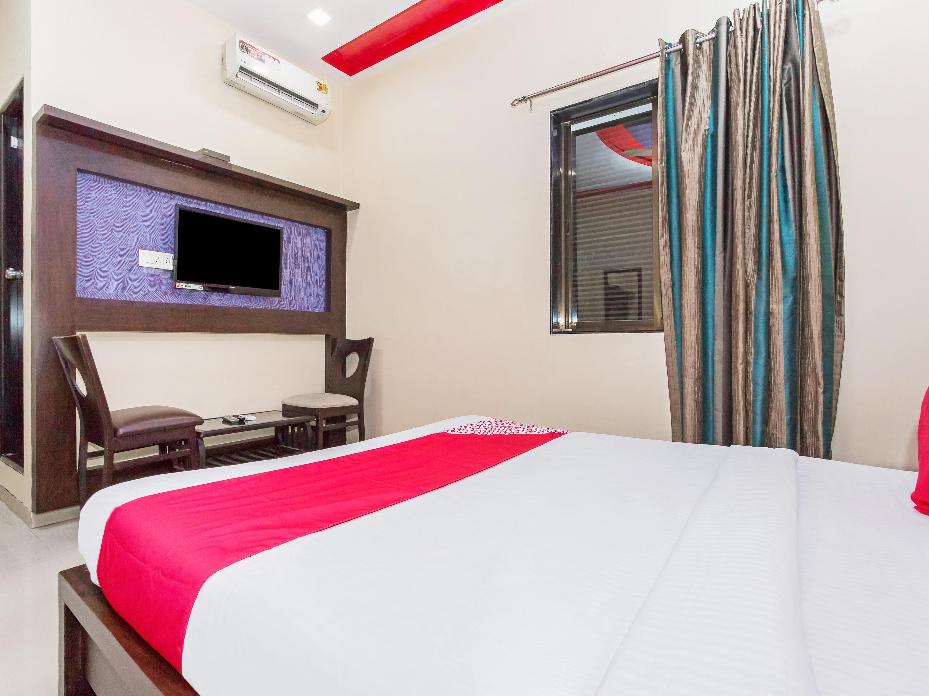 Hotel Adore Palace 뭄바이 외부 사진